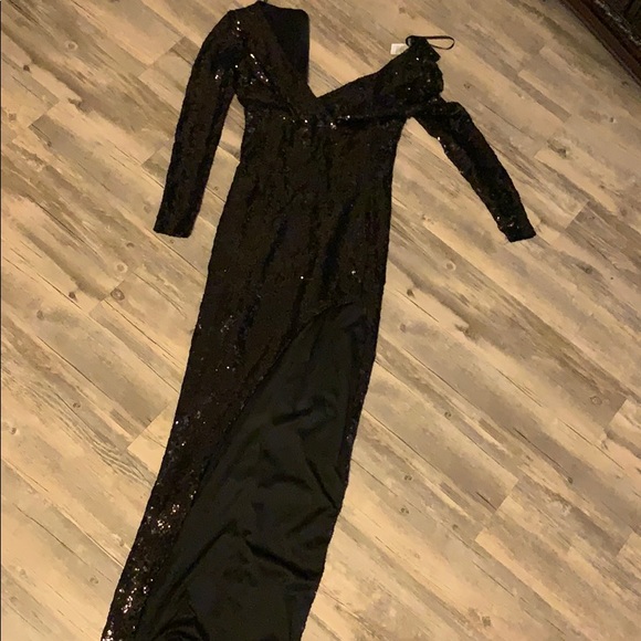 B Darlin Dresses & Skirts - Beautiful black Sequin dress B Darlin Dresses & Skirts - Beautiful black Sequin dress